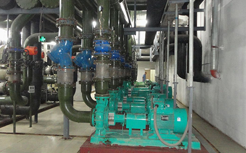 分析中央空調(diào)系統(tǒng)出現(xiàn)大流量小溫差現(xiàn)象的原因及提出改進(jìn)措施